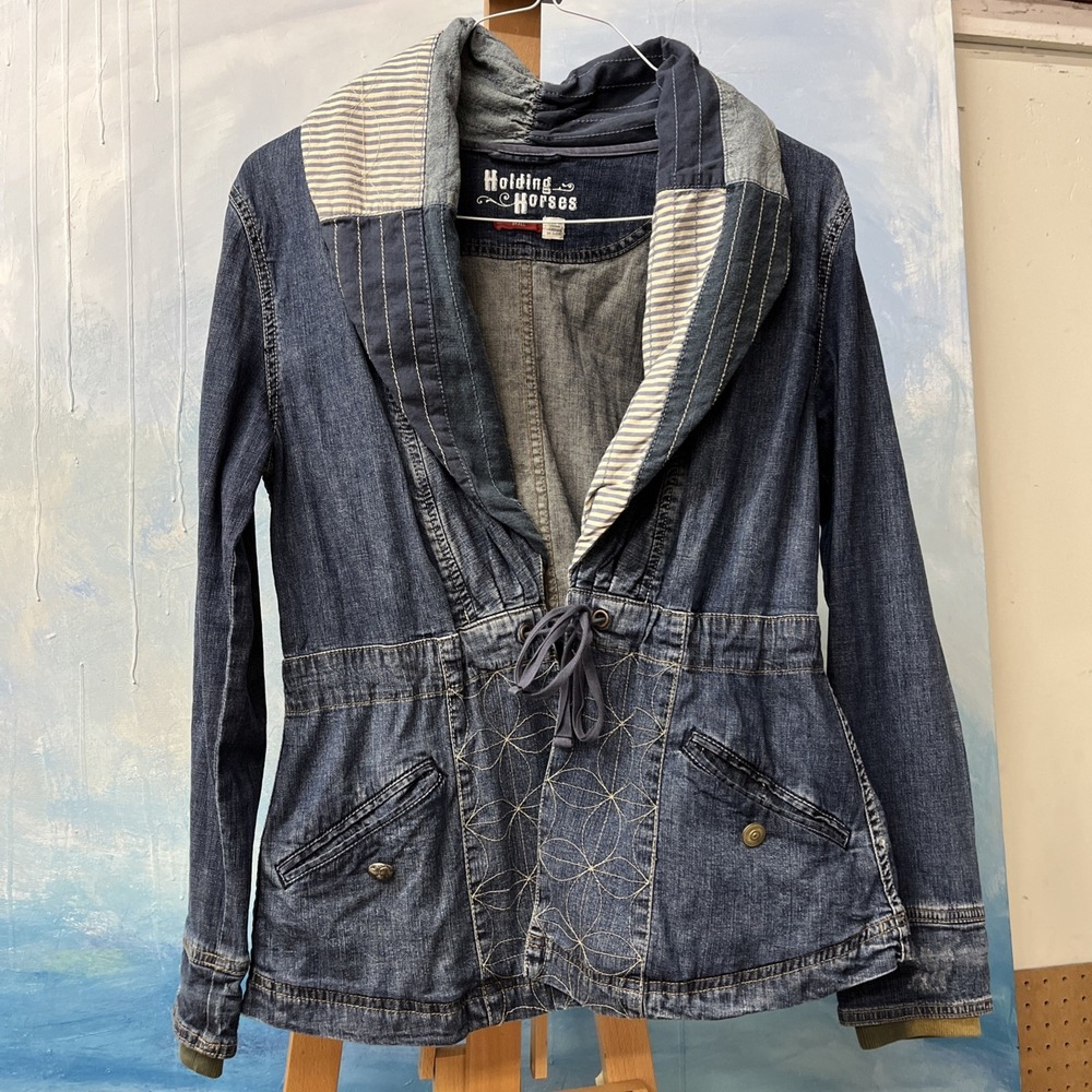 Holding horses Chambray denim BoHo embroidered Jean jacket small Anthropologie